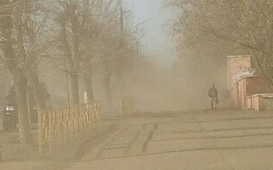 Пыль да пыль кругом...