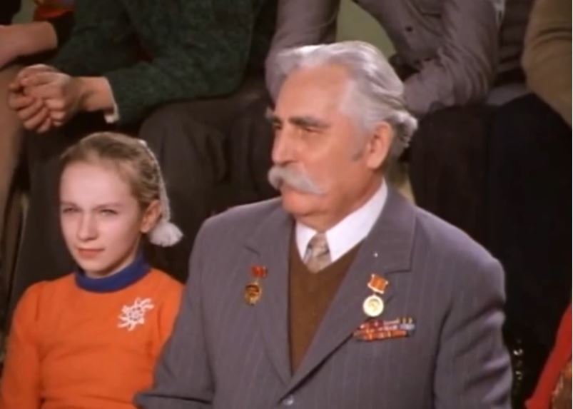 Какой кадр лишний? (5)