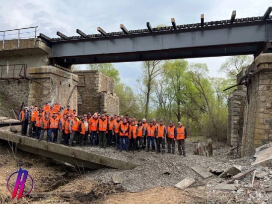 Взорванный украинскими диверсантами мост в Курской области восстановлен за несколько суток