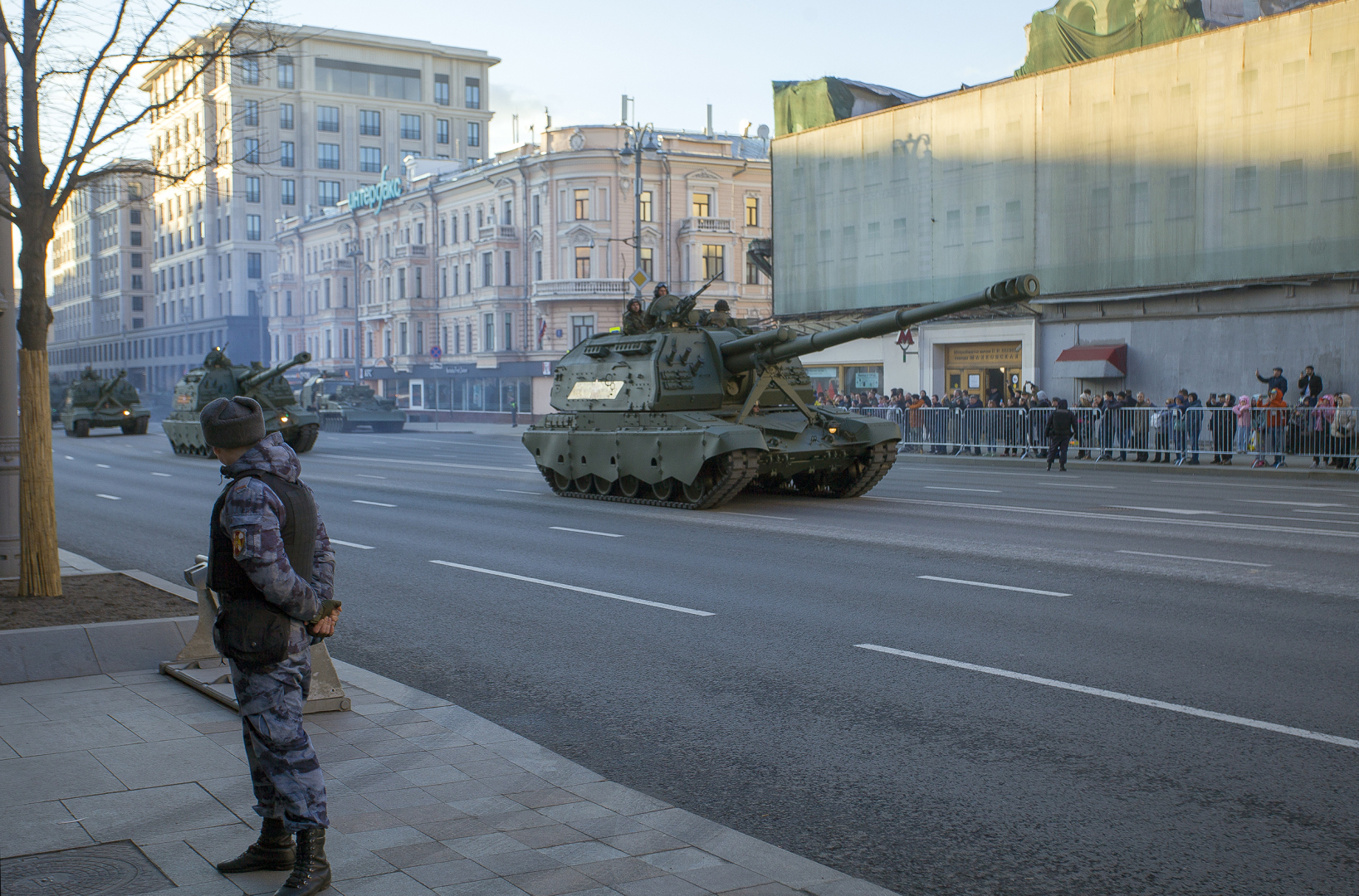 Военная техника на Тверской. Фотографии с репетиции дня Победы
