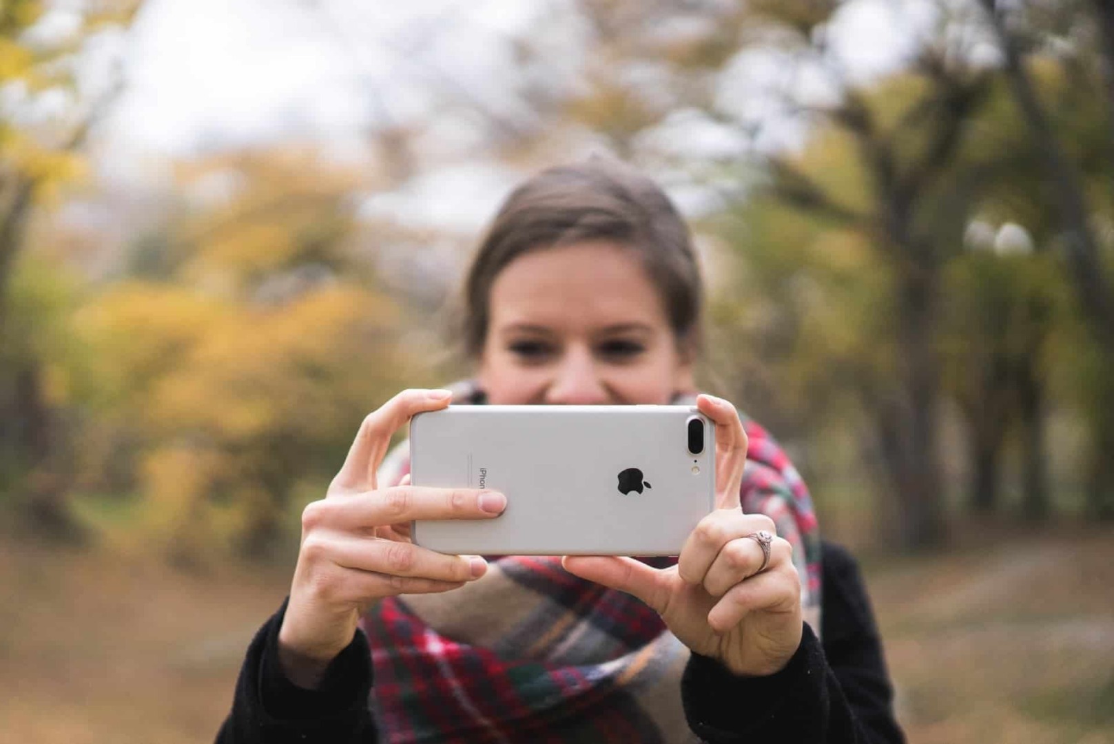 Цены на Айфоны в России 2022: стоимость смартфонов iPhone падает вниз, включая новые модели SE, 11, 12 и 13 на 64-256 ГБ, стоит ли покупать сейчас