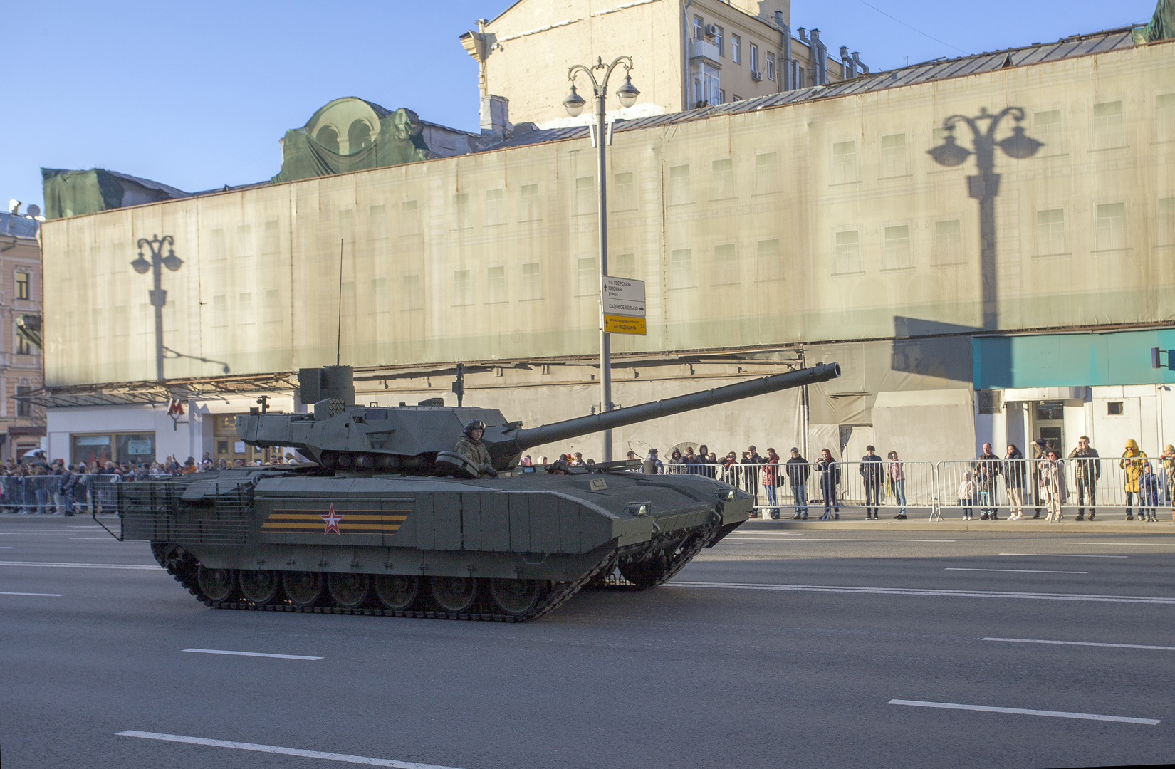 Военная техника на Тверской. Фотографии с репетиции дня Победы