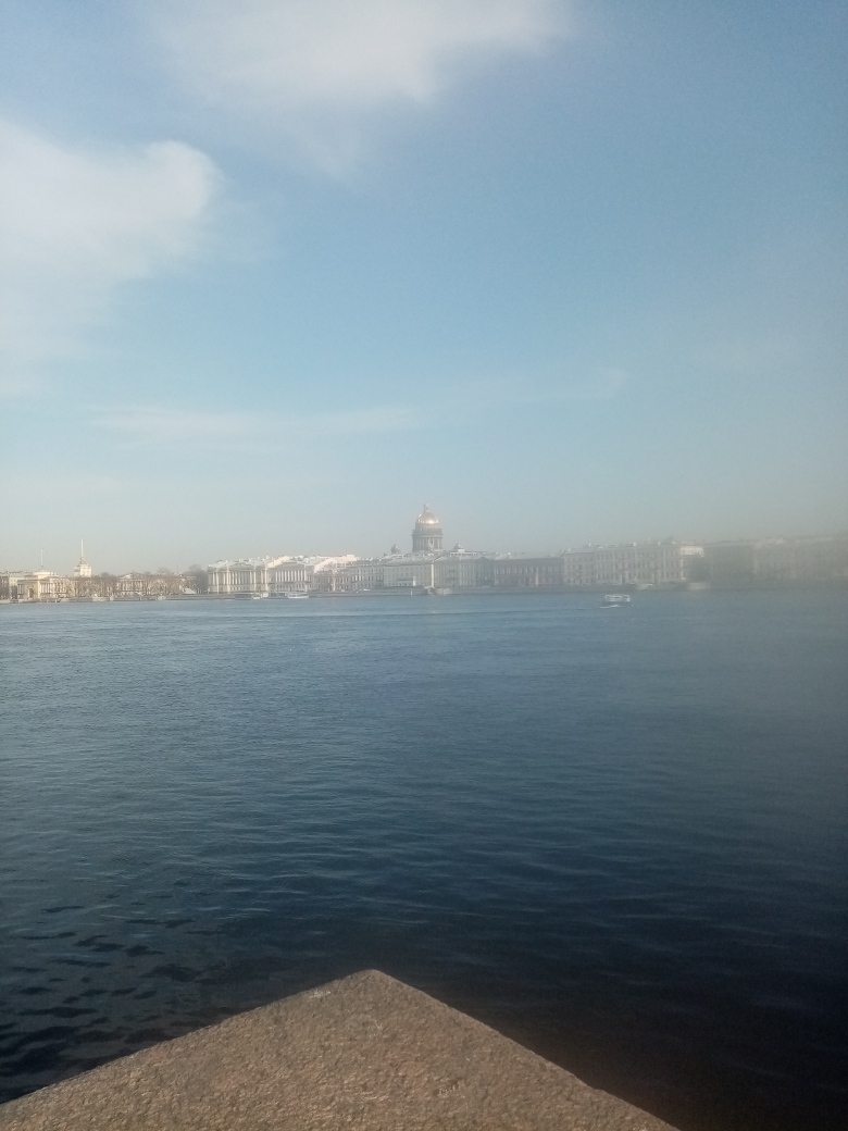 Вам по ошибке перевели деньги. Стоит ли возвращать и что будет если их не вернуть?