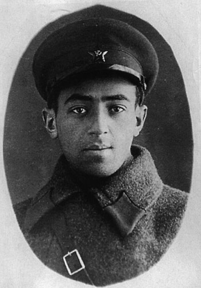 Дважды родившийся: военные подвиги Владимира Этуша