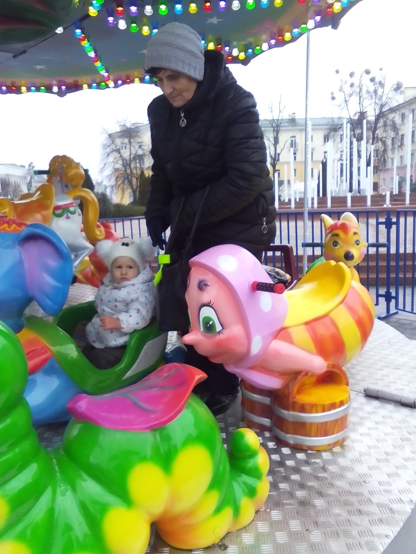 Гуляем в Парке день флага республика Беларусь