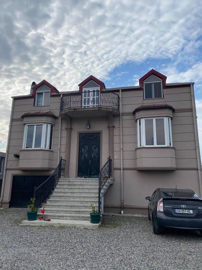 36 000 $ за 12 месяцев, Батуми, наём дома 300 кв.м., 3 км от моря