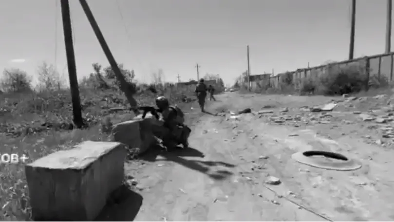 «Азовсталь - это апокалипсис. Разбитая техника и трупы, трупы» Военкор Сладков заявил, что апогеем в Мариуполе станет захват основных зданий боевиков