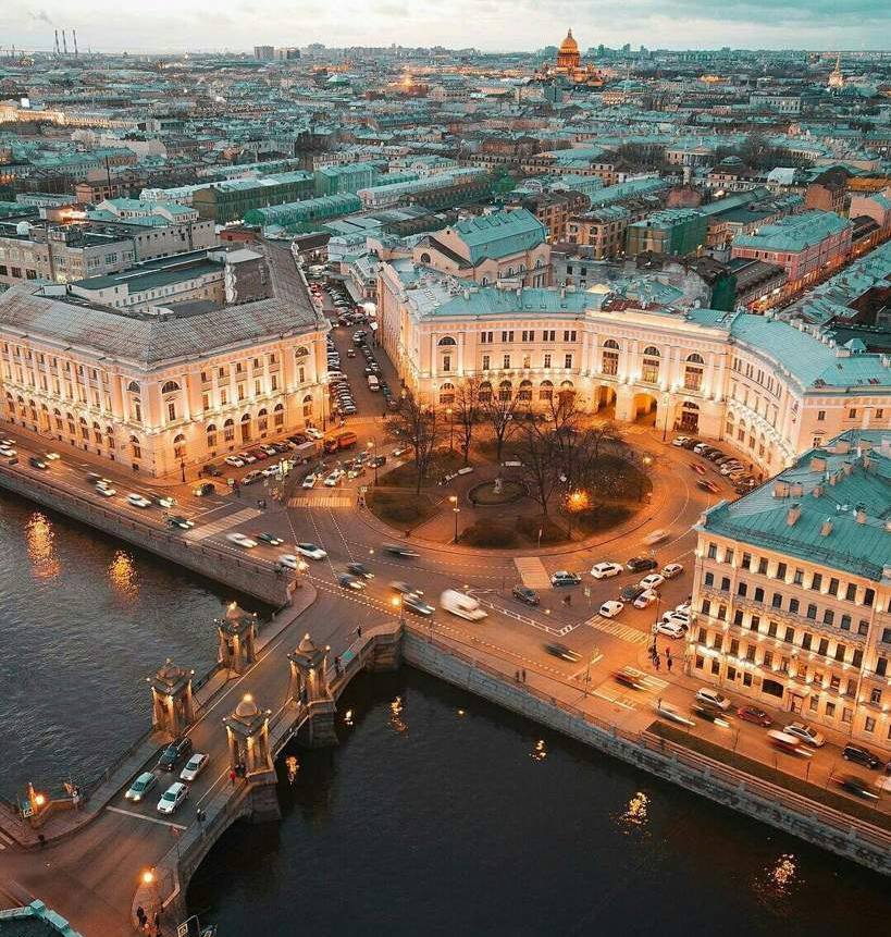 Беглов предложил отменить масочный режим в Санкт-Петербурге.