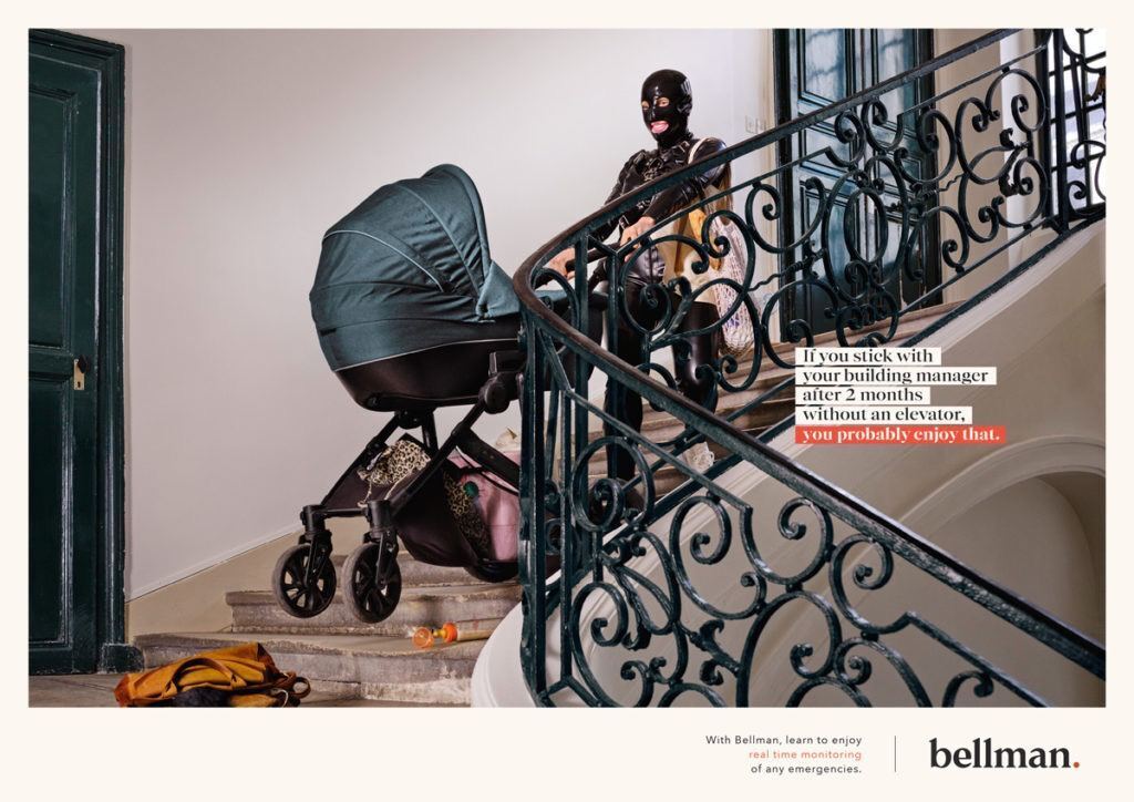 БДСМ реклама от компании по недвижемости