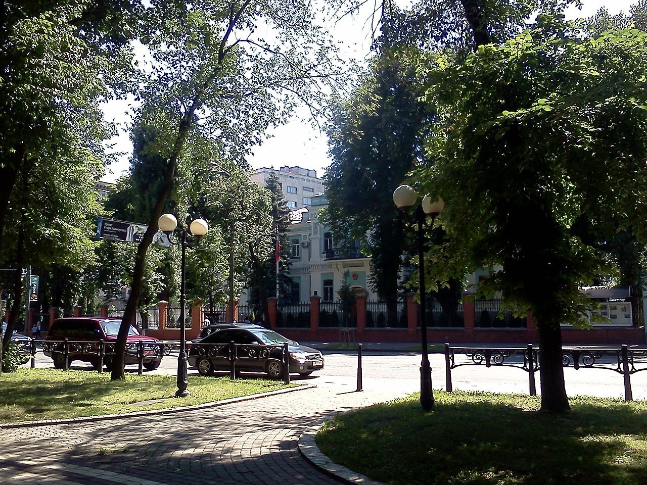 Поведение дипломатии США и недружественных стран настораживает