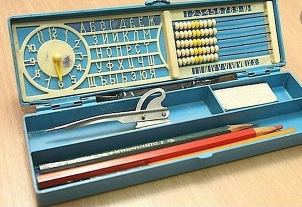 А какие воспоминания у Вас, вызывают эти фото из школьного детства в СССР?