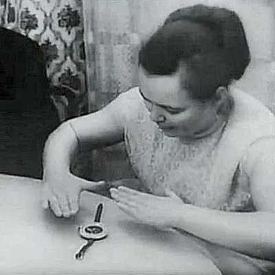 Нинель Кулагина.Перемещение предметов силой мысли,возможно ли это? Есть железные доказательства! Существует ли телекинез? Видео из прошлого - факт!