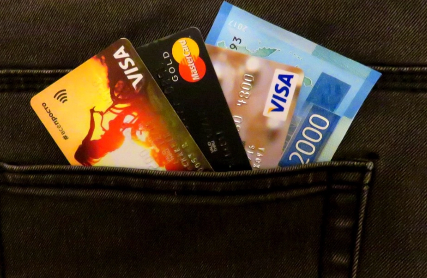 С каких поступлений на банковские карты будут взыскивать налоги, а с каких нет? Нужно ли платить налоги за переводы от граждан?