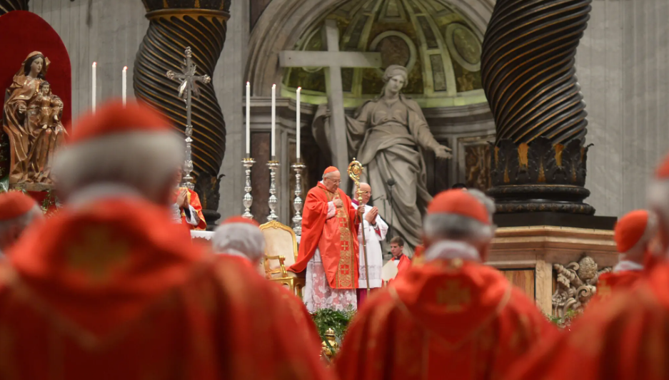 Кардинал Анджело Содано, влиятельный представитель Ватикана, умер в возрасте 94 лет