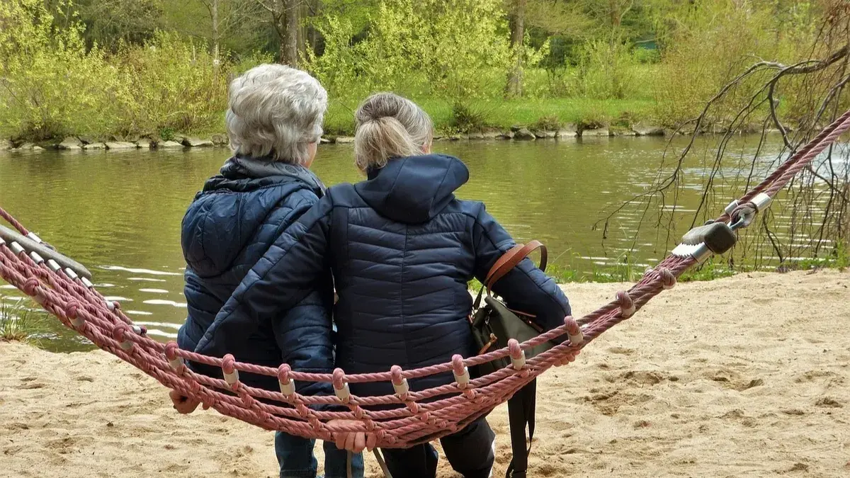 Волна старческого слабоумия захлестнет мир: каждый третий, рожденный сегодня, в будущем заболеет деменцией – неожиданный симптом связан с телевизором 