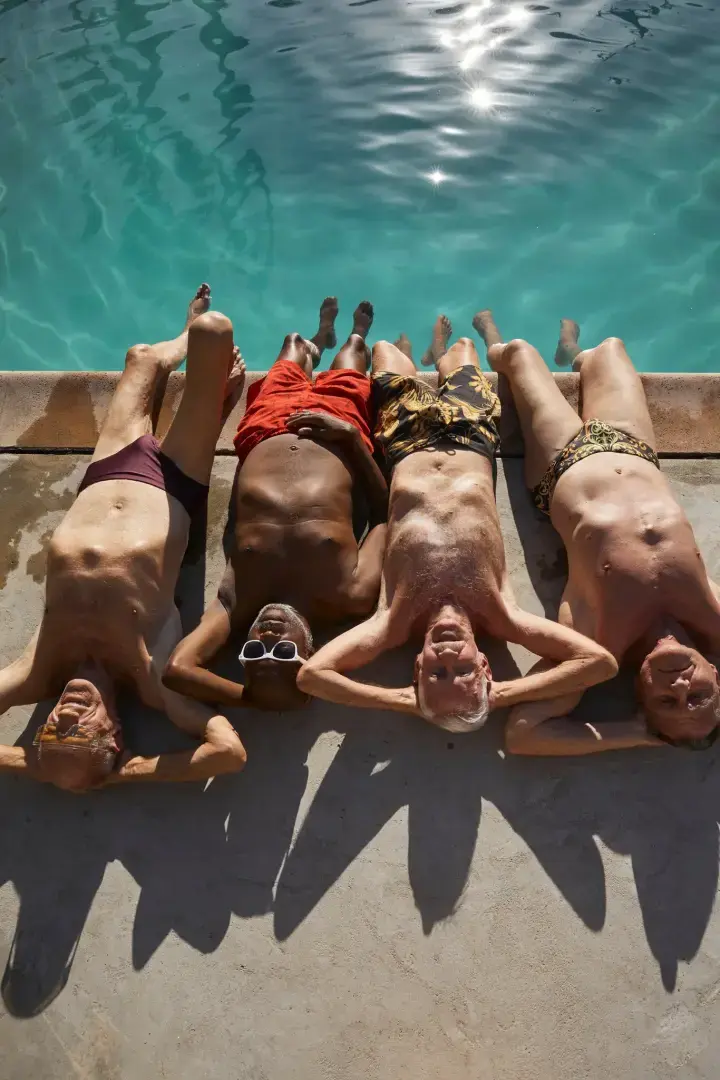 The New Hork Times информирует.‘Grandfluencers’ делятся новым видением старости.