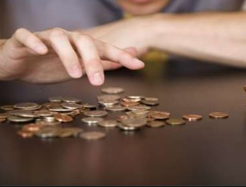 Поднимут оклад или урежут ставки? Как происходит у вас?