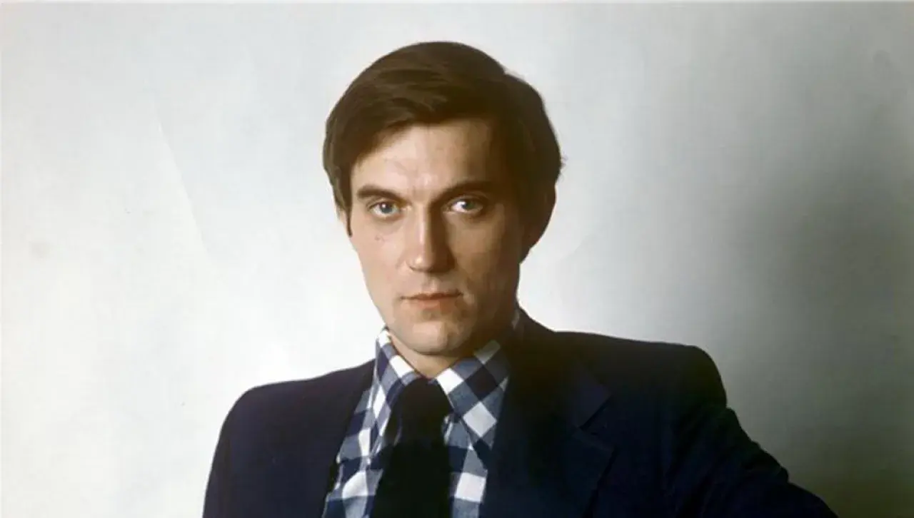 Дочь родилась уже в 40 лет, как сложилась личная жизнь советского актера Евгения Киндинова