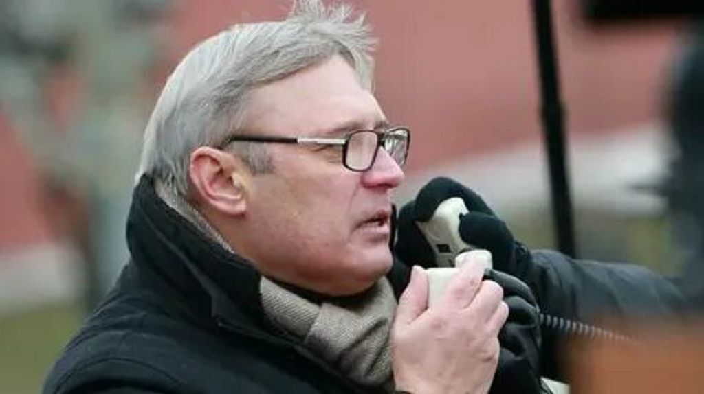 Уехал Явлинский, уехал Касьянов. Уехали все иль кто-то остался?