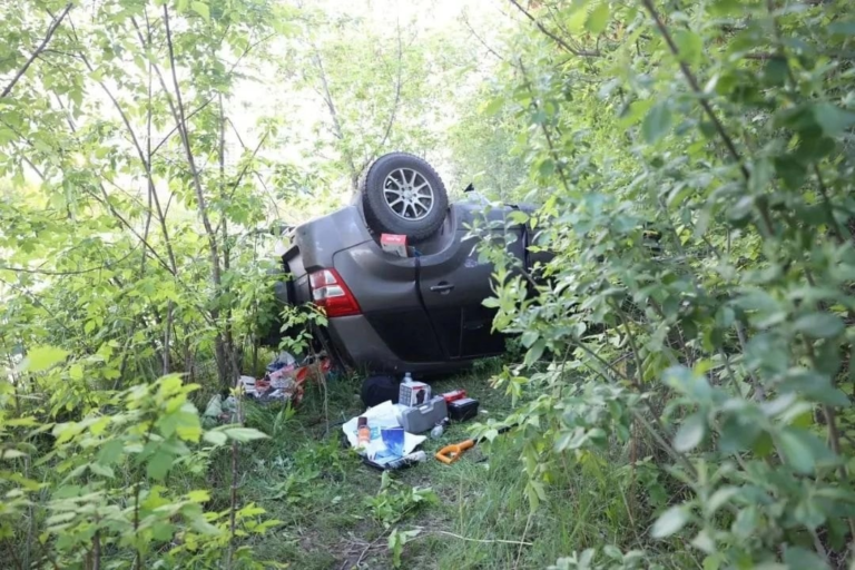 В Челябинске кроссовер упал с моста 9 часов назад ЧП и ДТП Челябинска ДТП произошло в Челябинске на Свердловском проспекте.