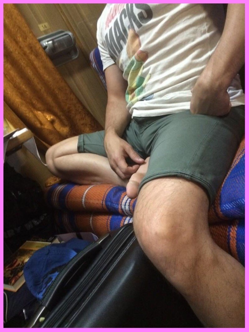 Пикантные фото: показалось