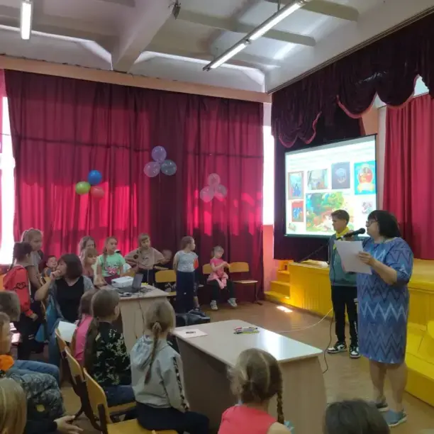 Какой же русский, россиянин, не знает и не любит произведений А. С. Пушкина? Сегодня в пришкольном лагере "Солнышко" прошёл Пушкинский день.