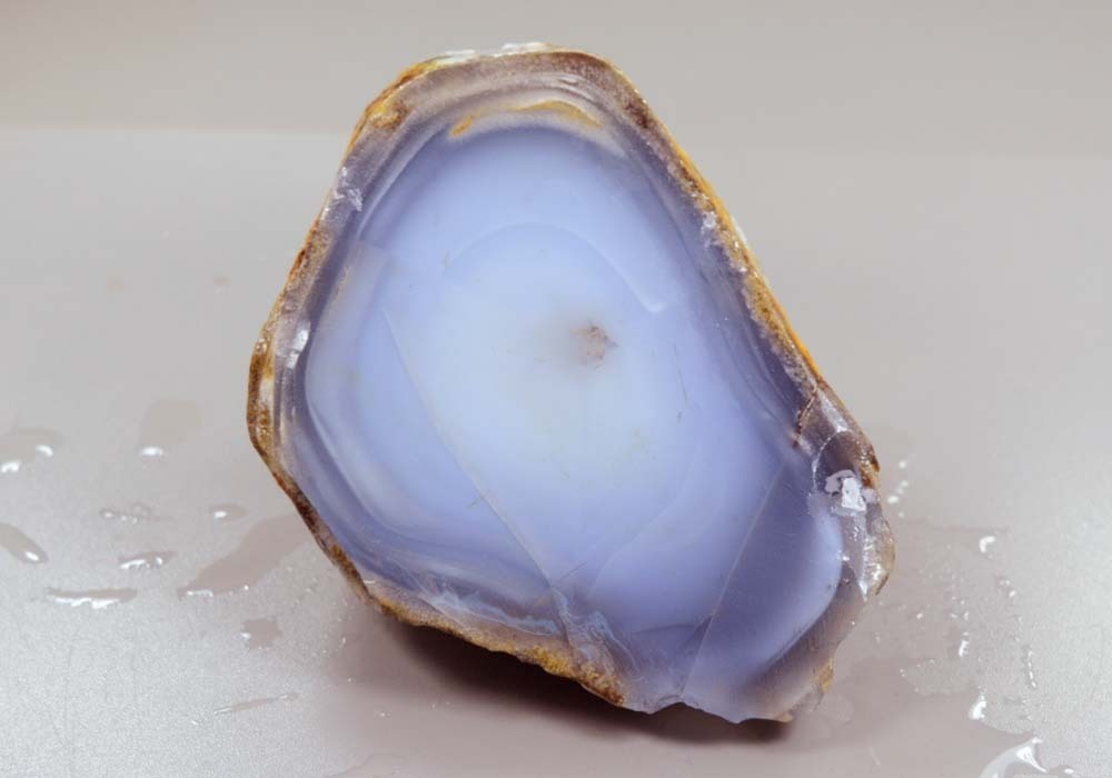 Вы носите камни обереги?