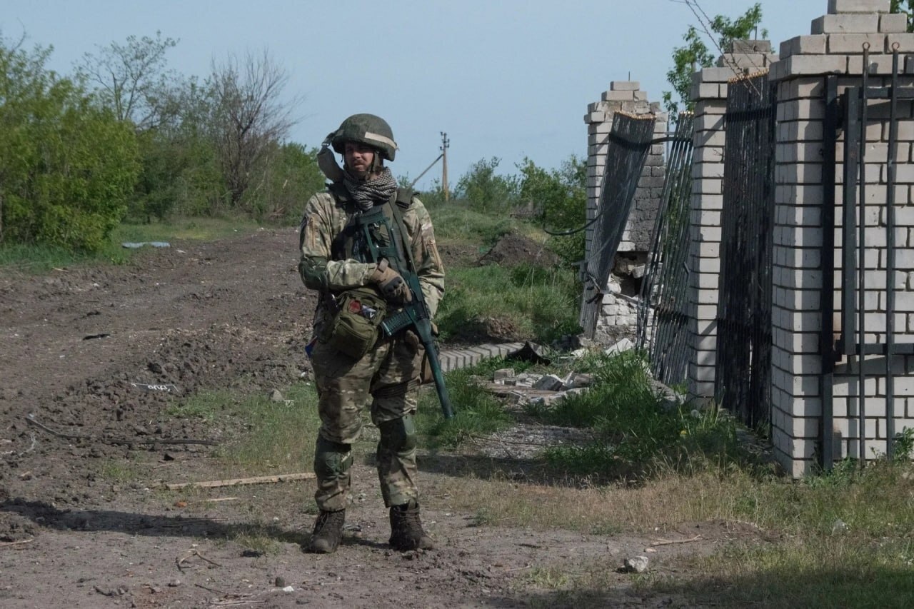 Привет всем От Разведчиков добровольческого казачьего отряда «Дон» в Харьковской области.