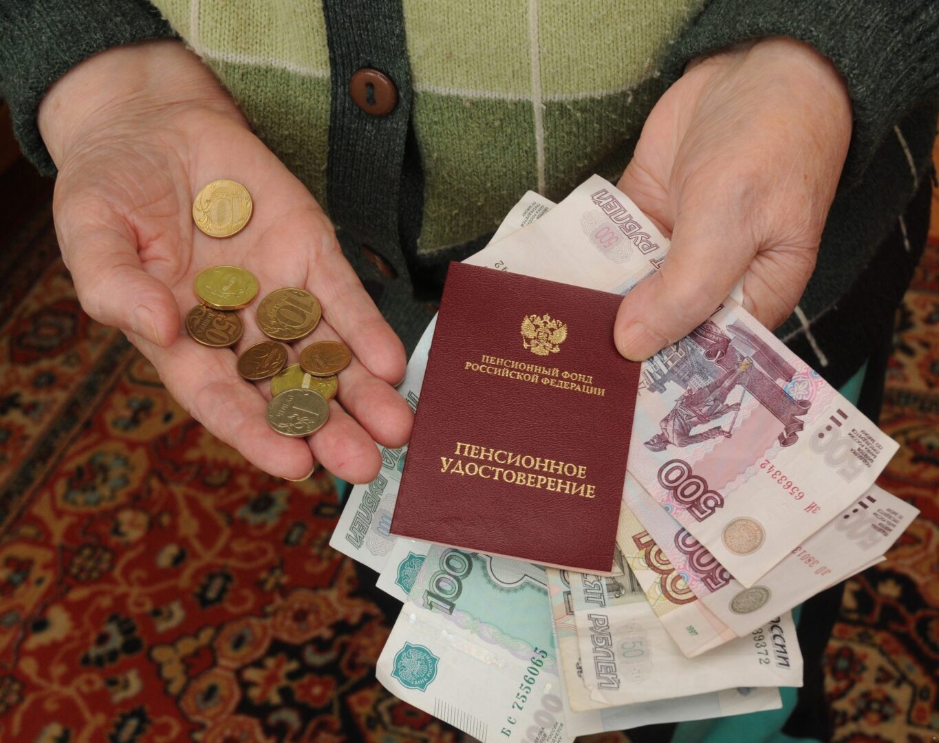 Выплата пенсий в январе 2023 года в спб