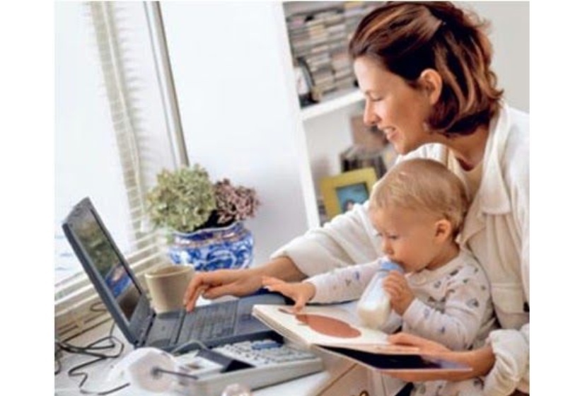 Сколько лет надо отработать, чтобы получать пенсию многодетной маме?