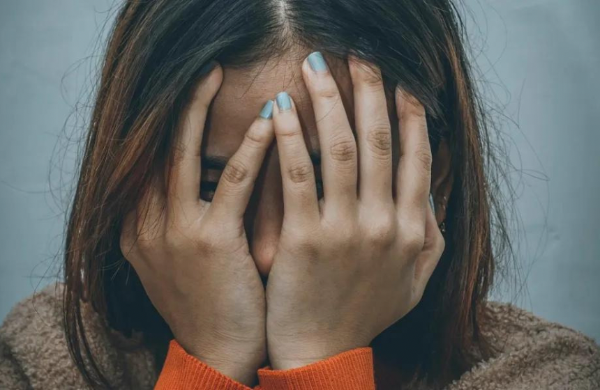 Новый поворот в судебной практике: теперь граждане смогут получить компенсацию морального вреда за незаконные взыскания приставов