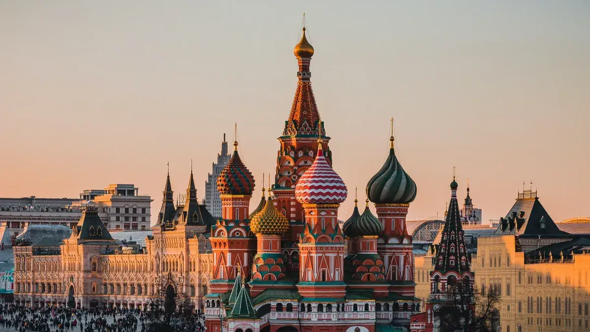 День России-2022 - история праздника и как будут отдыхать россияне на 12 июня 2022 года: сколько дней