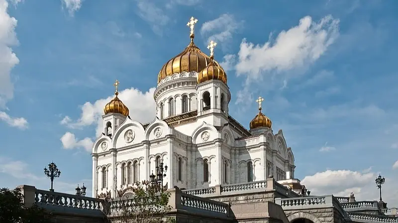 Служба в церкви: во сколько начинается и как проходит на Троицкую родительскую субботу, Троицу и Духов День