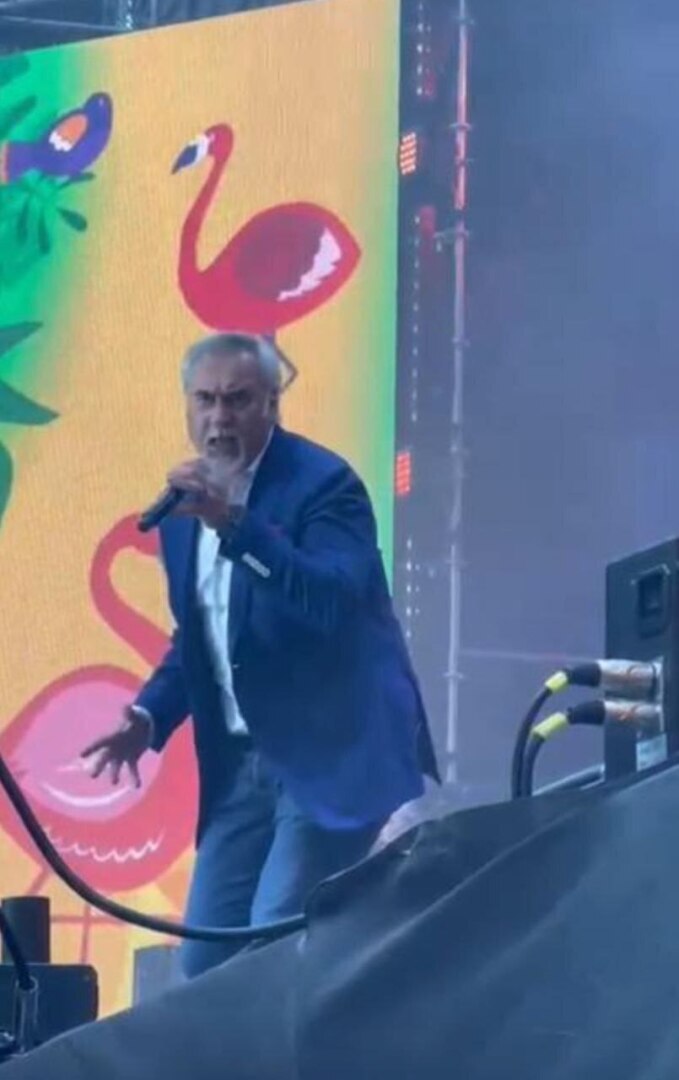 Валерий Меладзе, осудивший военную операцию, был замечен на закрытом мероприятии в Екатеринбурге.