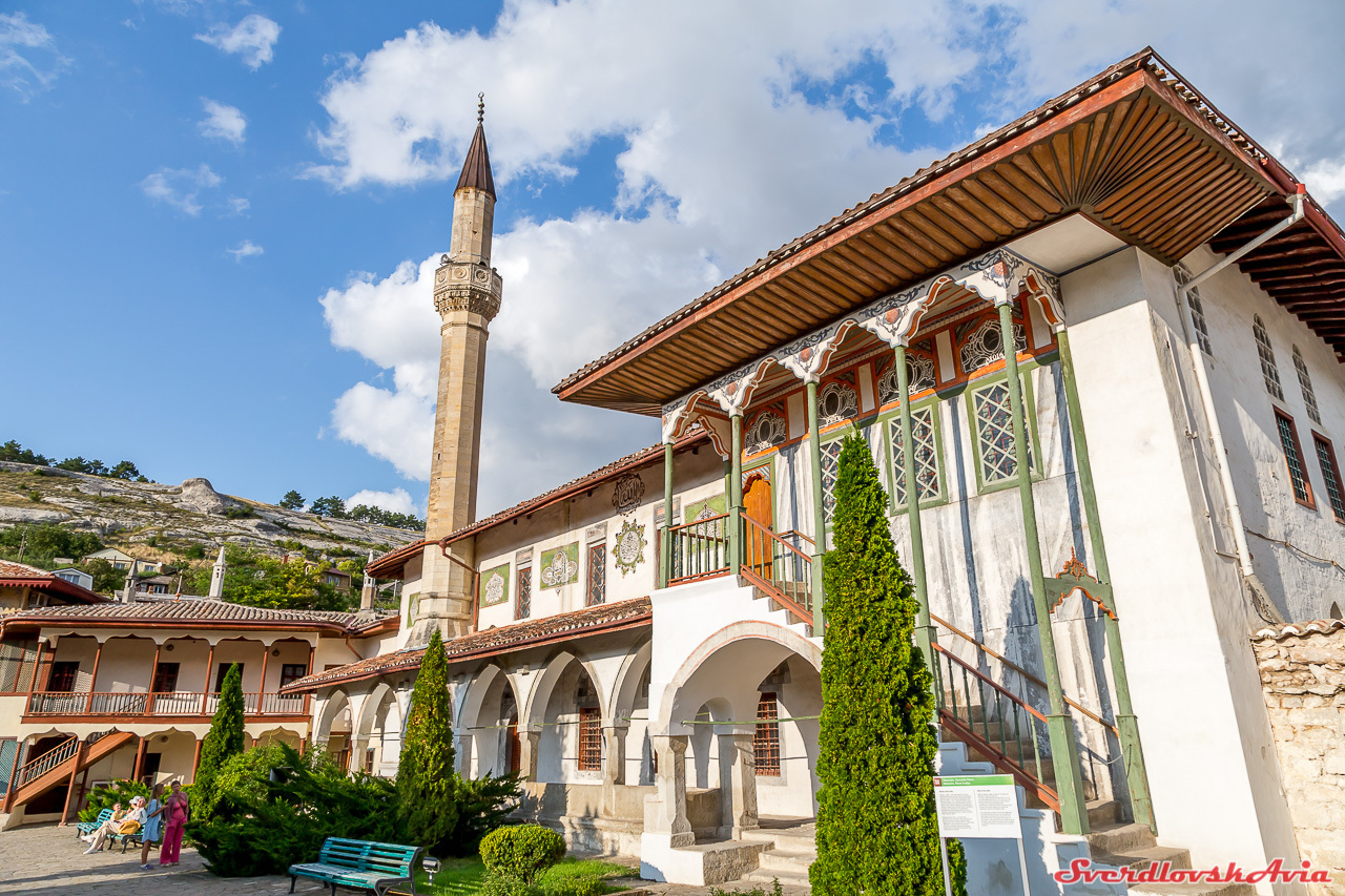 Крым - это наша история! Стоит ли ехать этим летом в Крым? Курортный сезон в Крыму будет сорван?