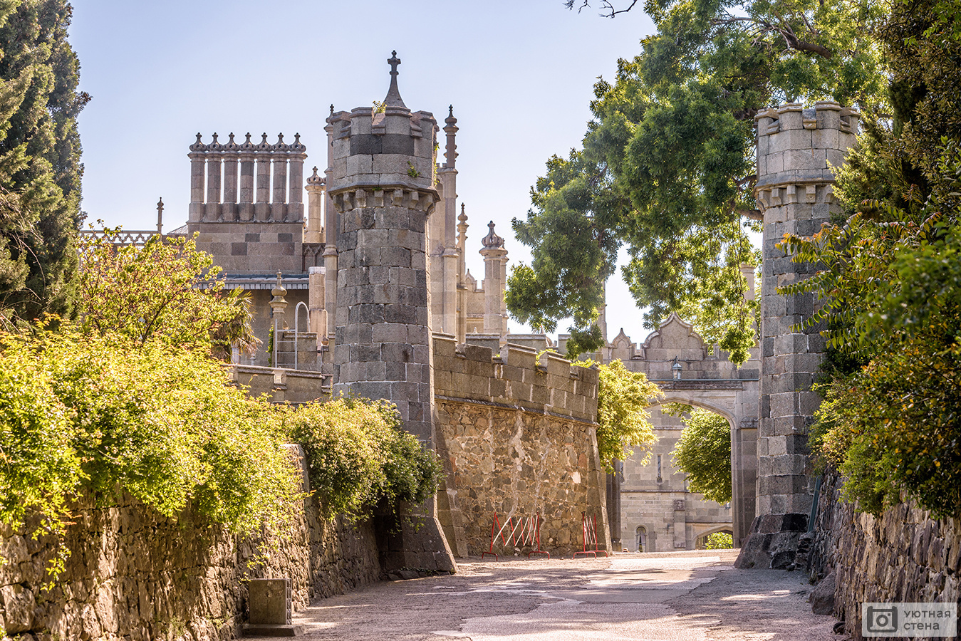 Крым - это наша история! Стоит ли ехать этим летом в Крым? Курортный сезон в Крыму будет сорван?