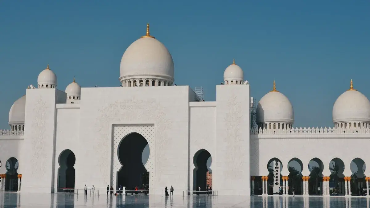 "Курбан-байрам" в 2022 году: история, суть и традиции праздника. Текст молитвы такбир – священный праздник