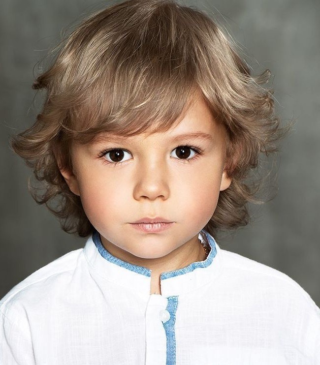 Материнский капитал! Как нам получить его. Есть вопросы,помогите родители нам и люди.