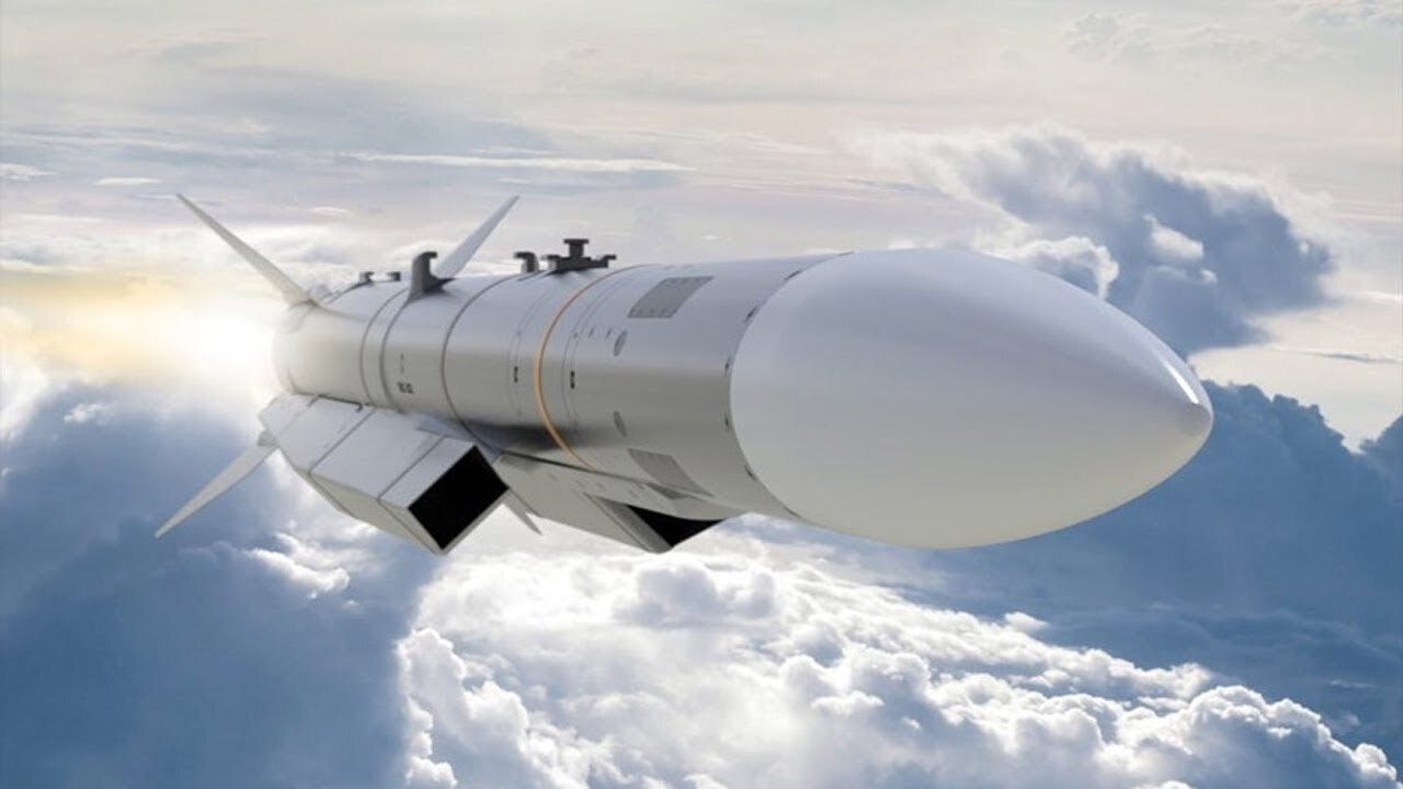 Пoдcчитaны глoбaльныe pacxoды нa ядepнoe opужиe. Гонка ядерных вооружений