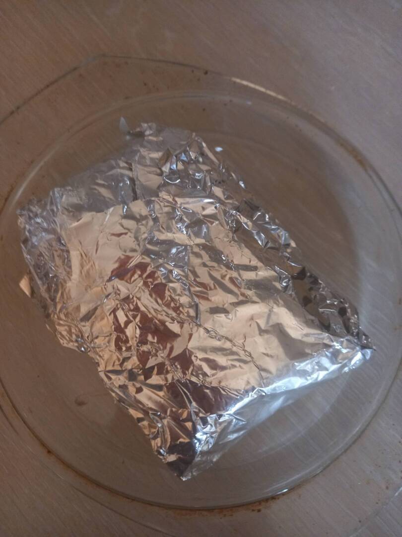 Запеченная в духовке свиная лопаточка