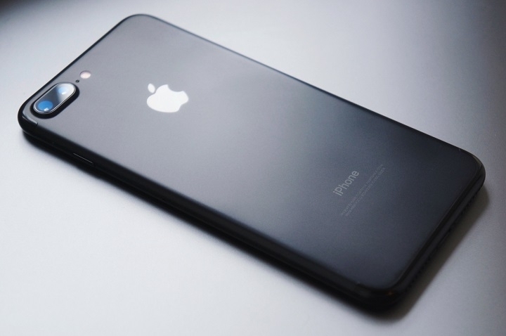 Трансформация iPhone с 2007 по 2022 год