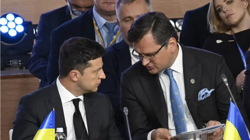 Глава МИДа Украины Кулеба: если не получим оружие, будем защищаться лопатами