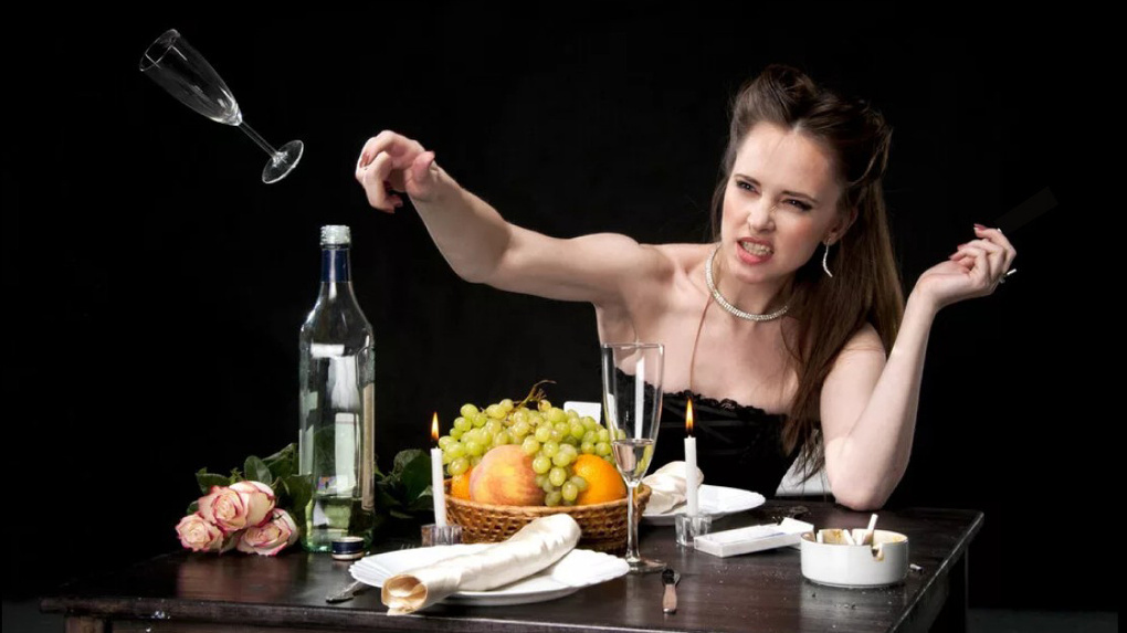 На каком основании органы ПДН приходят ко мне вечером по праздникам? Что я могу сделать в данном случае?