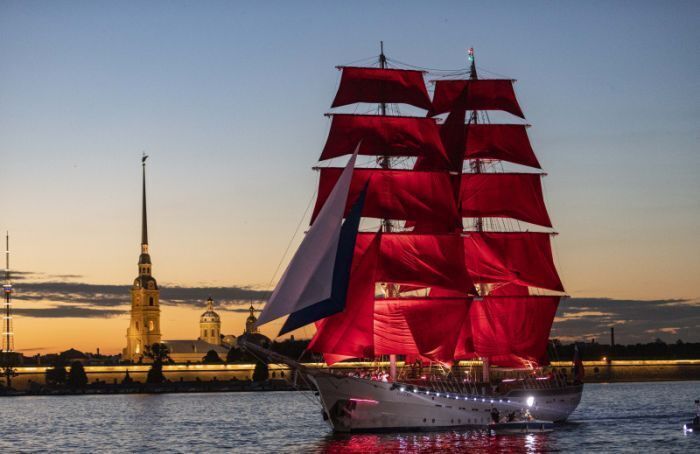 Алые паруса – 2022. Романтический вечер для выпускников школ в Санкт-Петербурге. История праздника