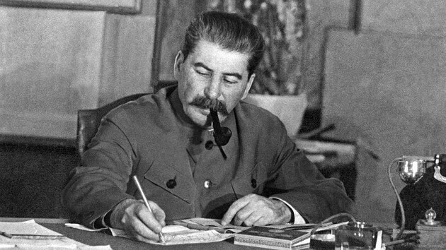 За какие территории современная Литва должна быть благодарна Сталину? Какими языками владел Сталин?