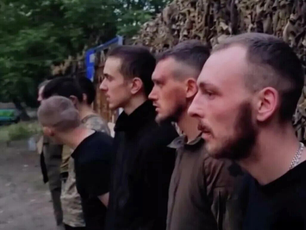 Сдаются в плен военные ВСУ, Украина видео