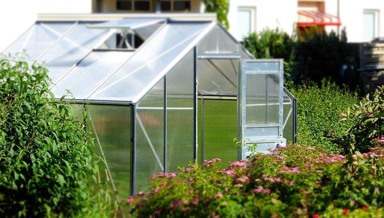 Налог на дарованное – какие налоги платим на даче?