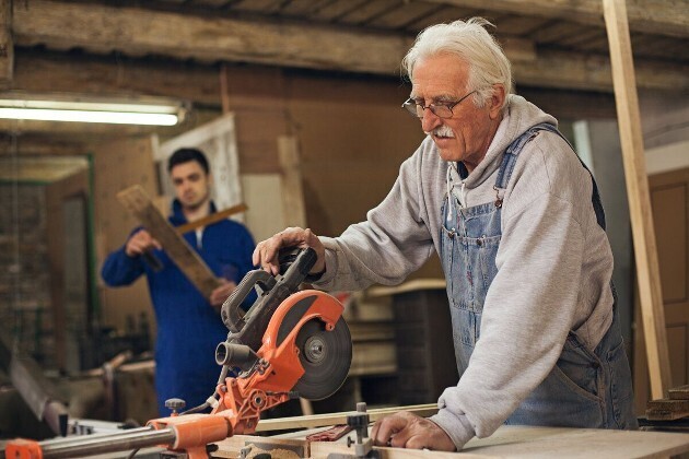 Какой категории пенсионеров необходимо успеть оформить новую льготу до 1 июля 2022 года: Какой вариант индексации пенсий работающим пенсионерам