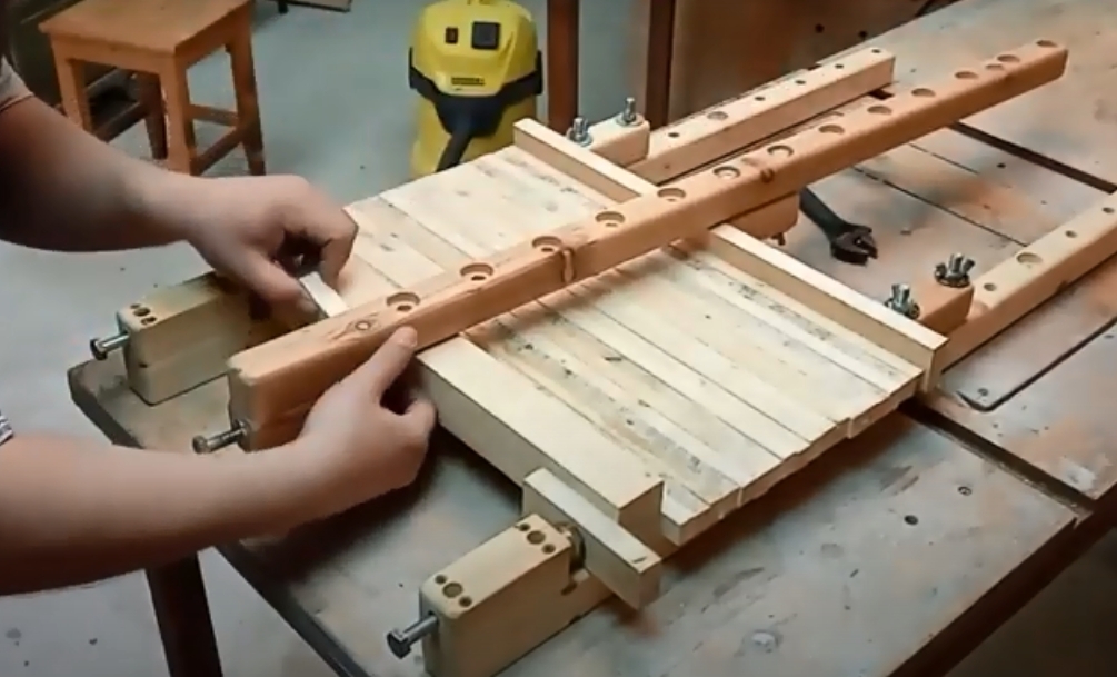 Раньше выкинул бы все это в печку и не жалел