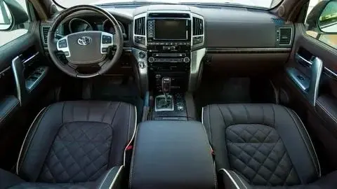 Автопарк главного коррупционера страны. На чем ездил Начальник кадров Егор Панов, у которого нашли 2 тонны денег